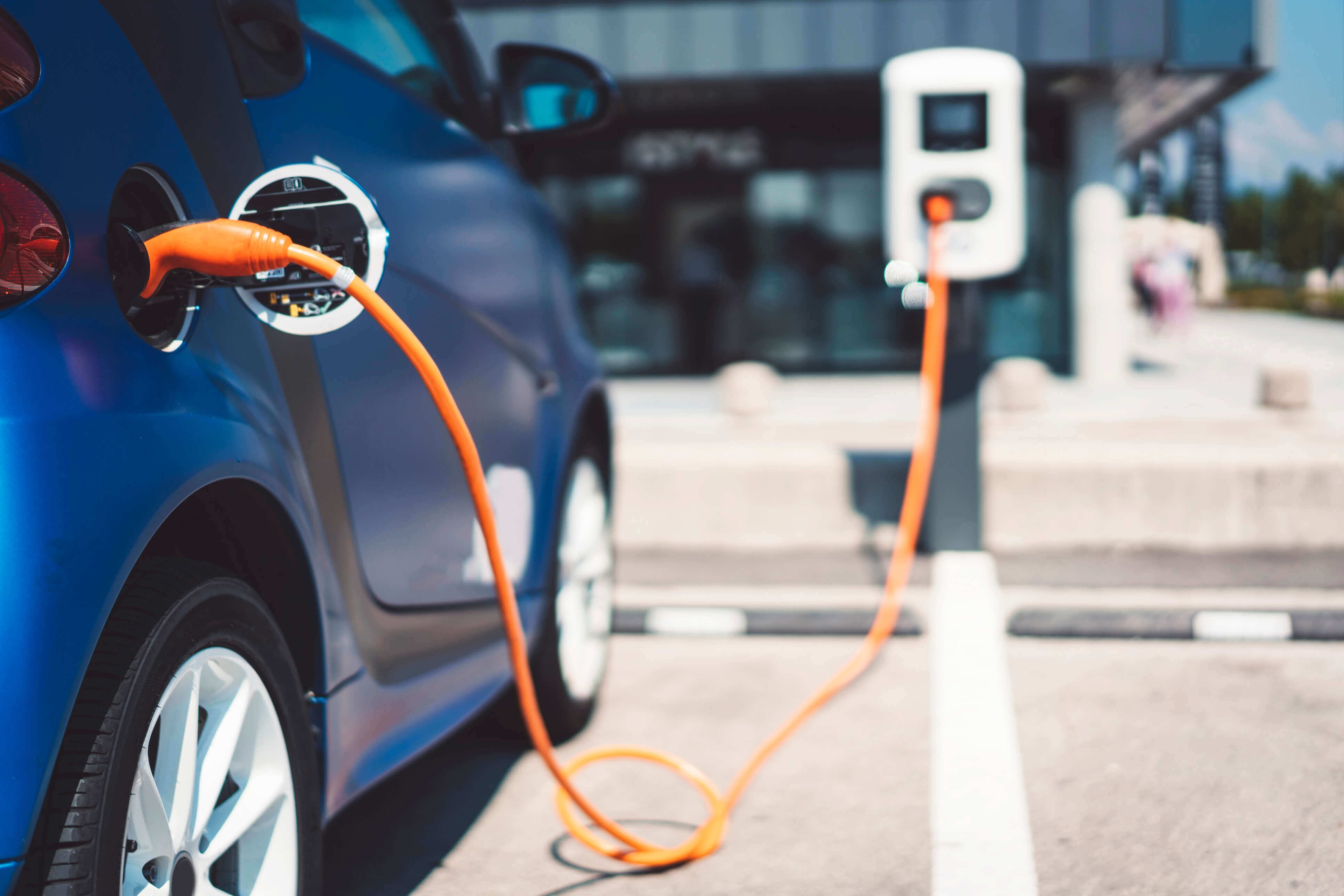 Электрические фантазии: Обзор автомобилей с передовыми системами электрификации и нулевыми выбросами